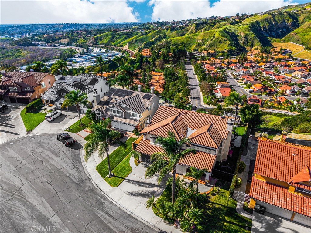 https://media.crmls.org/medias/2d39922d-ab79-40a4-811c-e99a041c3fa5.jpg?preset=X-Large