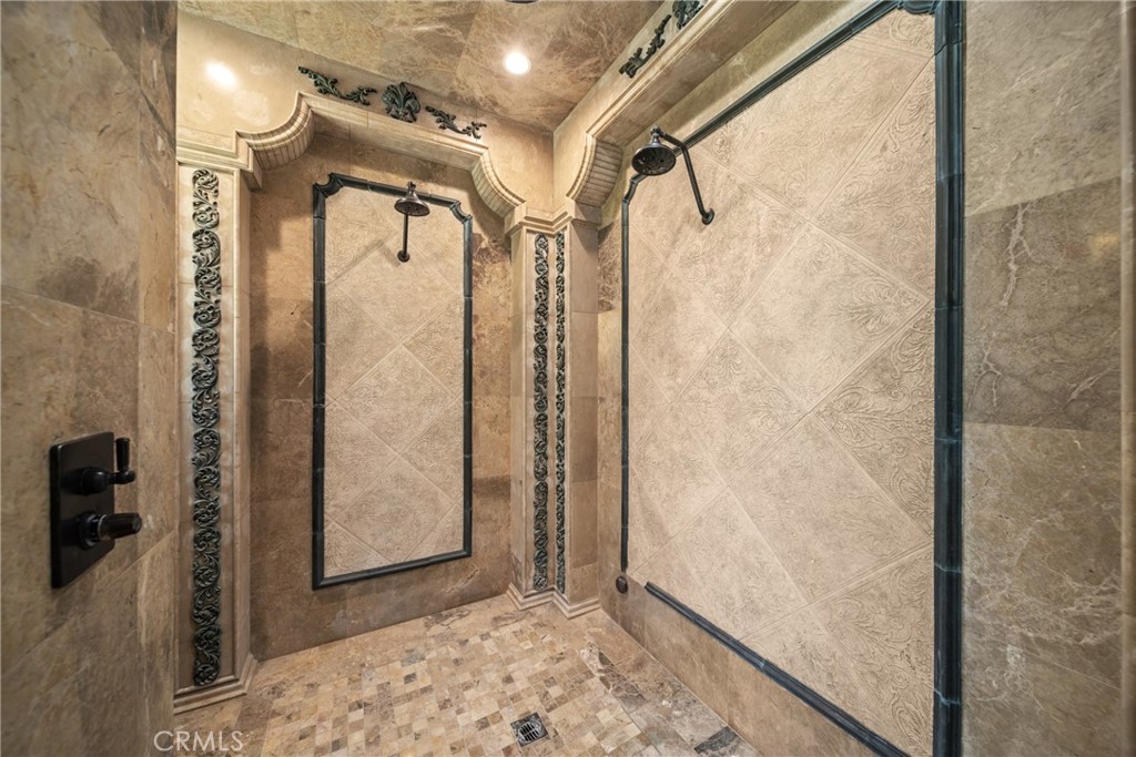 MLS #OC25186135 img 15