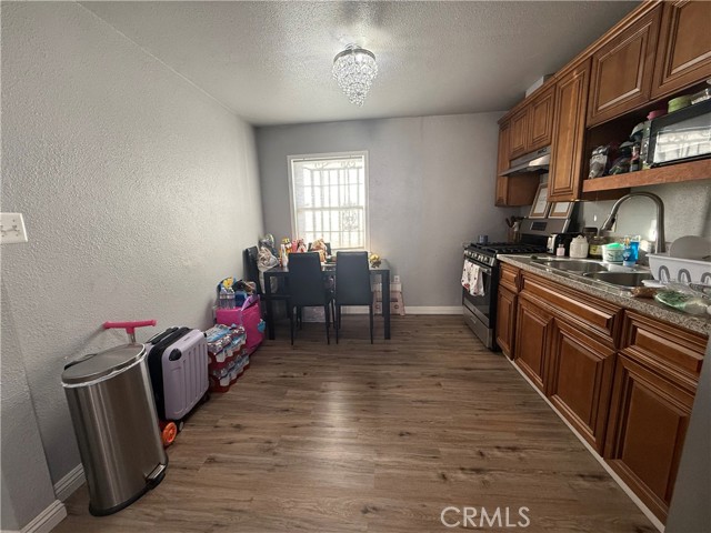 Detail Gallery Image 35 of 51 For 2520 Ohio Ave, South Gate,  CA 90280 - 6 Beds | 4 Baths