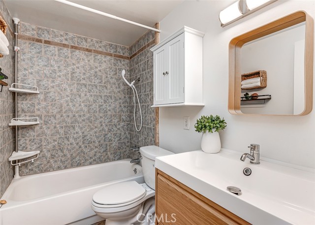 4785 Larwin Avenue, Cypress CA: https://media.crmls.org/medias/2d3b817e-0d33-4221-81ff-3c53f8f5c2a4.jpg