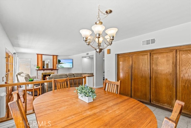 Detail Gallery Image 13 of 44 For 25252 Calero Avenue, Laguna Hills,  CA 92653 - 4 Beds | 3 Baths