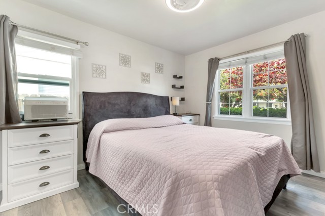 6507 Gentry Avenue, North Hollywood CA: https://media.crmls.org/medias/2d3be350-e3e0-49fe-867c-ea1cb04df68c.jpg