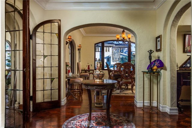 Detail Gallery Image 23 of 53 For 4202 University, Riverside,  CA 92501 - 4 Beds | 3 Baths