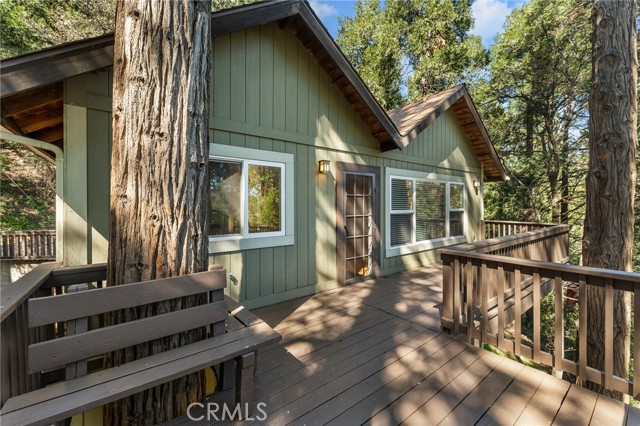 Detail Gallery Image 30 of 32 For 23988 Scenic, Crestline,  CA 92325 - 3 Beds | 2 Baths
