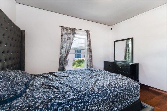 Detail Gallery Image 20 of 28 For 1329 -1331 N Screenland Dr, Burbank,  CA 91505 - – Beds | – Baths