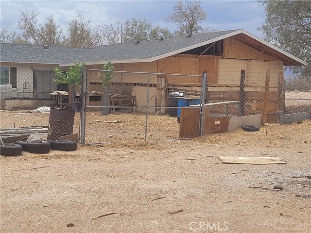45323 Valley Center Rd, Newberry Springs, CA 92365