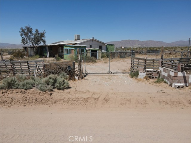 Detail Gallery Image 8 of 14 For 15030 Fairlane Rd, Lucerne Valley,  CA 92356 - – Beds | – Baths