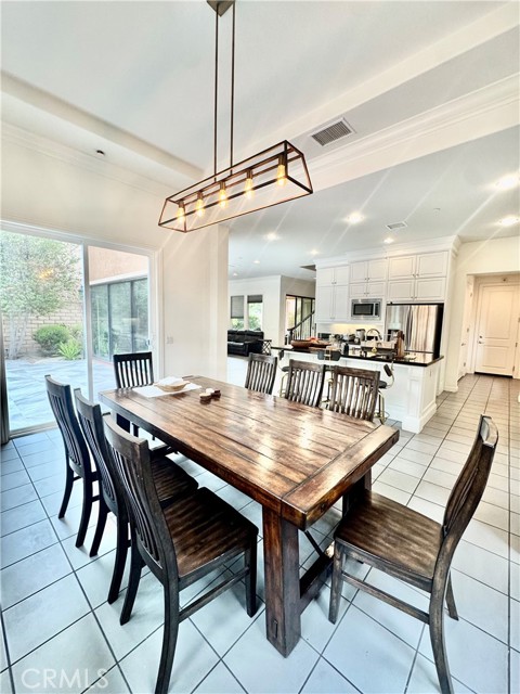 Detail Gallery Image 4 of 30 For 13 Dahlia, Lake Forest,  CA 92630 - 5 Beds | 5/1 Baths