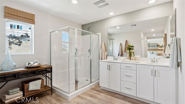 Detail Gallery Image 15 of 21 For 26223 Gentry Ave, Corona,  CA 92883 - 3 Beds | 2/1 Baths