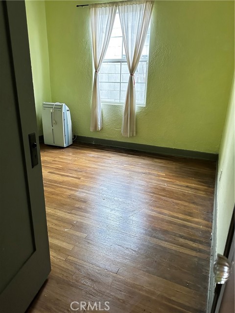 4943 Granada Street, Los Angeles CA: https://media.crmls.org/medias/2d3e1057-3e06-48d6-8853-399468006163.jpg