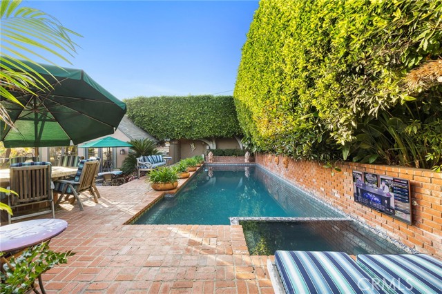 Detail Gallery Image 15 of 34 For 486 Holly St, Laguna Beach,  CA 92651 - 4 Beds | 4 Baths