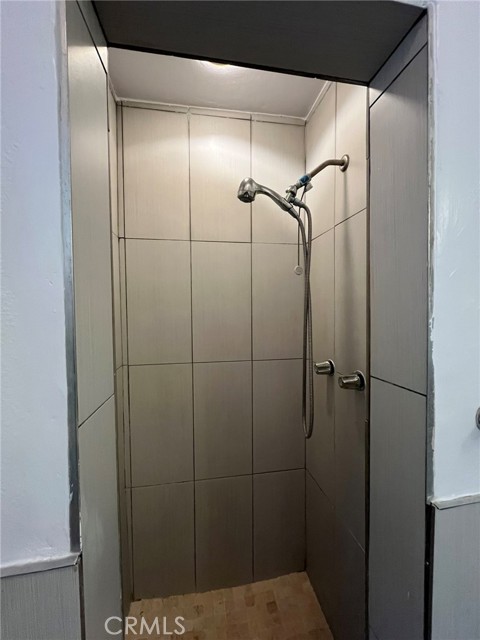 Detail Gallery Image 12 of 14 For 1566 W 208th, Torrance,  CA 90501 - 4 Beds | 2 Baths