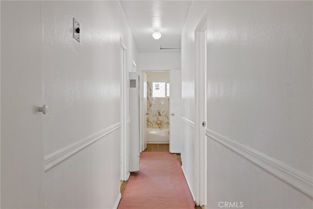 https://media.crmls.org/medias/2d3f1486-4191-44a4-9282-9684fe92e2b8.jpg?preset=X-Large