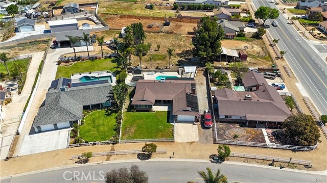 3711 Alhambra Street, Norco CA: https://media.crmls.org/medias/2d3f2c99-0c1e-4354-a218-866e872faf62.jpg