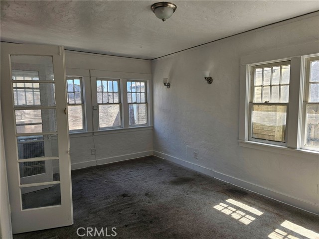 224 N Bixel, Los Angeles CA: https://media.crmls.org/medias/2d3f6d1e-9c19-4267-a622-a4332e72aad3.jpg