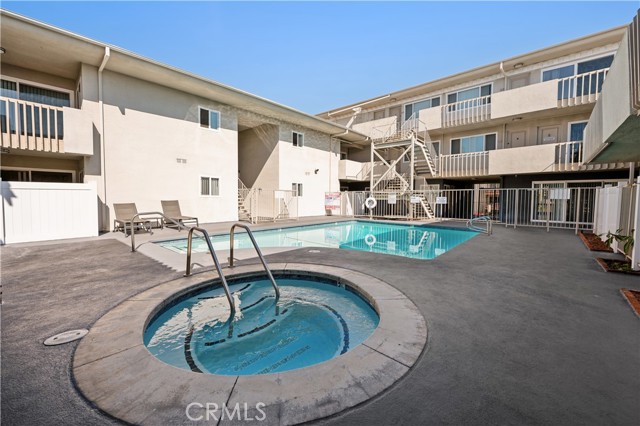 Detail Gallery Image 3 of 16 For 3710 Garnet St #208,  Torrance,  CA 90503 - 1 Beds | 1 Baths