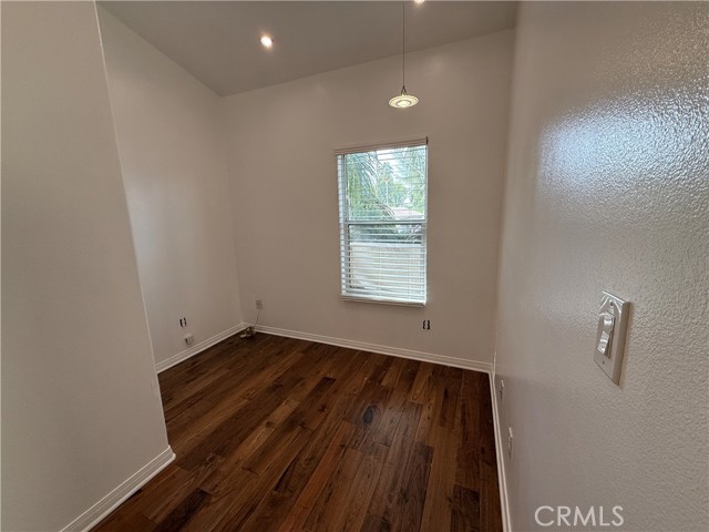 Detail Gallery Image 5 of 17 For 4520 Fulton Ave #15,  Sherman Oaks,  CA 91423 - 2 Beds | 2/1 Baths