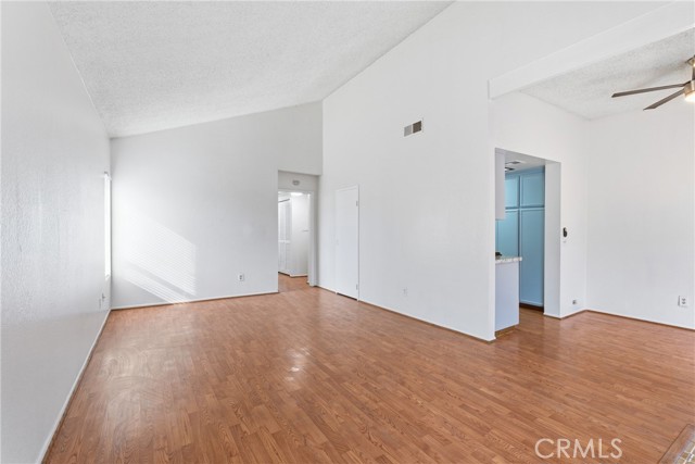 Detail Gallery Image 6 of 37 For 2116 Firewood Ct, San Bernardino,  CA 92404 - 2 Beds | 2 Baths