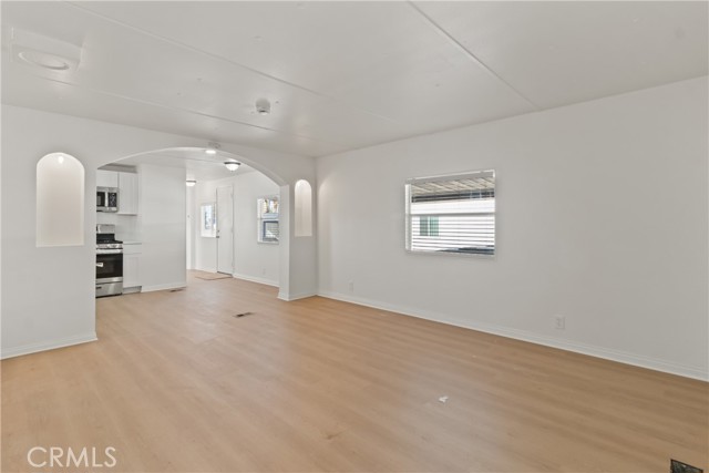 11420 Lee Avenue, Adelanto CA: https://media.crmls.org/medias/2d402125-05d4-4e6b-8233-810343f07e9f.jpg