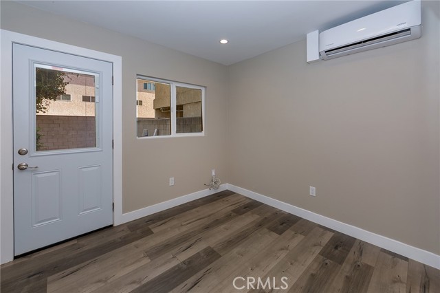 Detail Gallery Image 8 of 12 For 1706 Keeler, Burbank,  CA 91504 - 1 Beds | 1 Baths