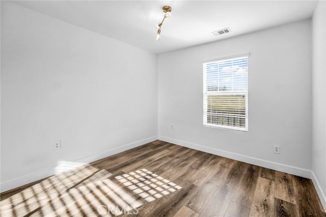 16710 Nicklaus Drive, Sylmar CA: https://media.crmls.org/medias/2d40e682-19c4-41f0-bd2f-b615e9b93fce.jpg