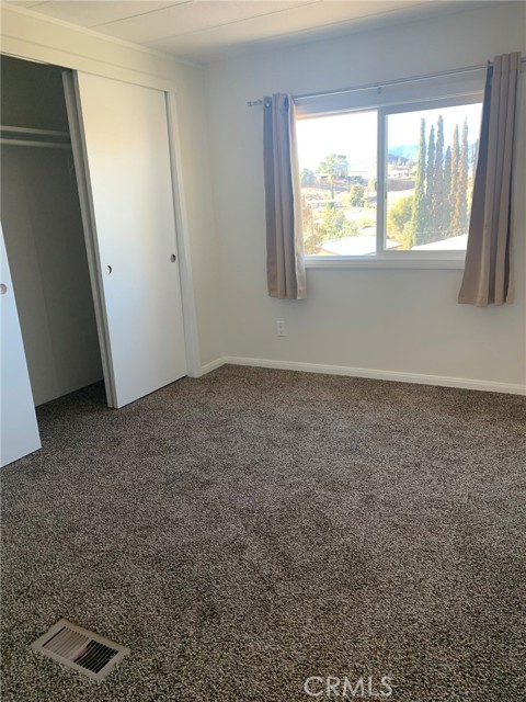 523 Piute Street, Bodfish CA: https://media.crmls.org/medias/2d416dcb-0f51-4fc0-af8a-90f92cdc9f01.jpg