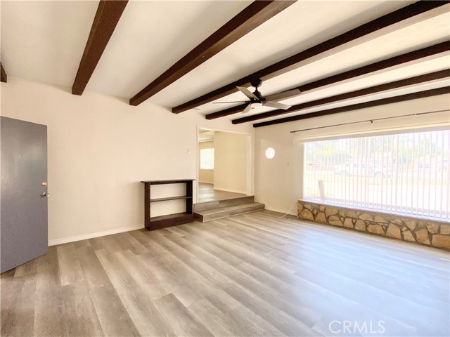 Detail Gallery Image 5 of 14 For 24455 Eucalyptus Ave, Moreno Valley,  CA 92553 - 3 Beds | 1/1 Baths