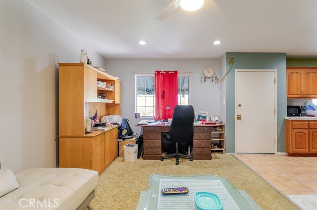 Detail Gallery Image 12 of 40 For 2945 Estara Ave, Los Angeles,  CA 90065 - 4 Beds | 2 Baths