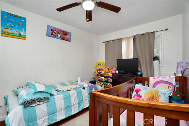 4220 W 165th Street, Lawndale CA: https://media.crmls.org/medias/2d43bd7b-7706-47e4-9768-f59ac6df73bc.jpg