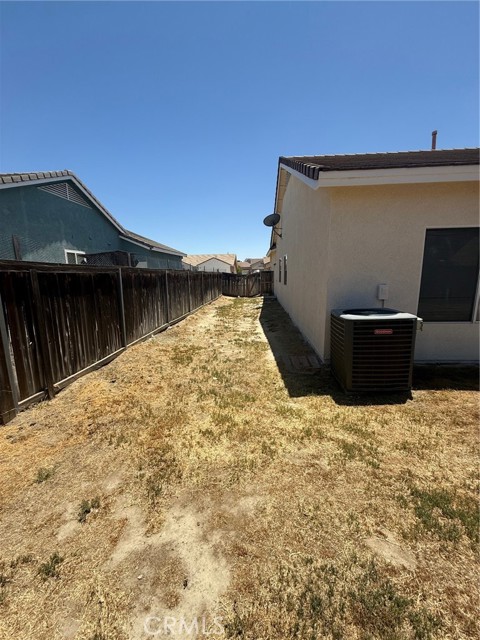 2027 Warwick Street, San Jacinto CA: https://media.crmls.org/medias/2d440513-3ad3-4de4-902a-41368af4d73f.jpg