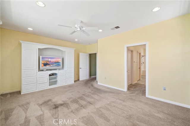 570 Olazabal Drive, Hemet CA: https://media.crmls.org/medias/2d443f60-b7ee-449b-a6d1-7902cc3e1e93.jpg