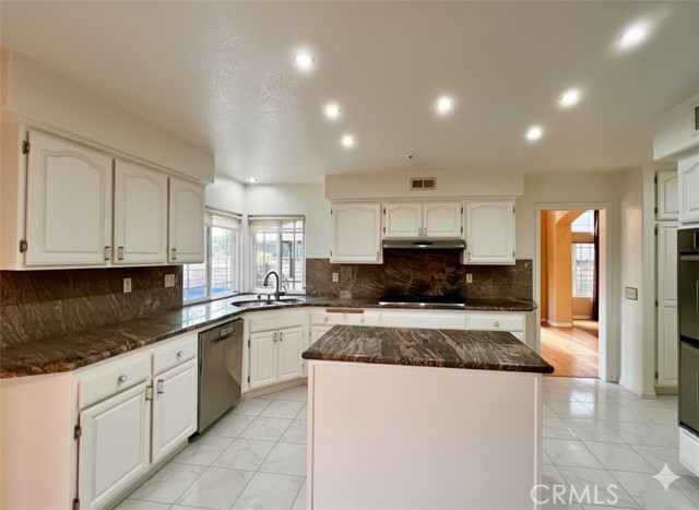 Detail Gallery Image 18 of 49 For 5666 Silver Valley, –,  CA 91301 - 4 Beds | 3 Baths