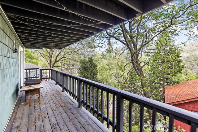 Detail Gallery Image 41 of 46 For 453 Davos, Crestline,  CA 92325 - 5 Beds | 2/1 Baths