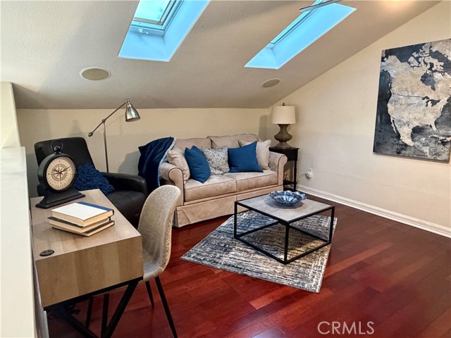 Detail Gallery Image 12 of 25 For 30 El Cencerro, Rancho Santa Margarita,  CA 92688 - 3 Beds | 2/1 Baths