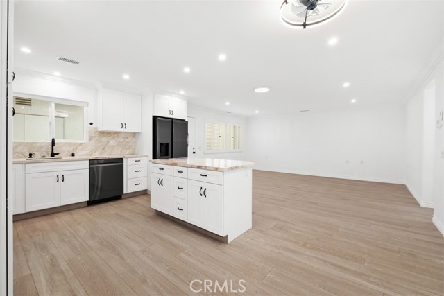 MLS #OC25171234 image #13