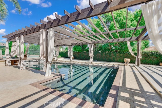 Detail Gallery Image 14 of 75 For 462 Pomello Dr, Claremont,  CA 91711 - 7 Beds | 7 Baths