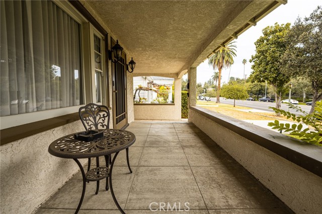 Detail Gallery Image 4 of 24 For 1281 E Orange Grove Bld, Pasadena,  CA 91104 - 4 Beds | 2/1 Baths