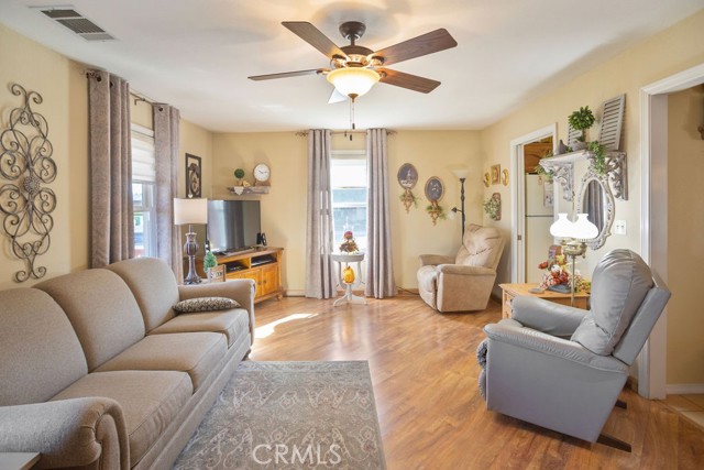 Detail Gallery Image 5 of 22 For 2510 Palora, Atwater,  CA 95301 - 3 Beds | 2 Baths