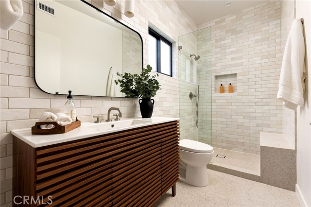 4 Bed Home for Sale in Los Angeles, California