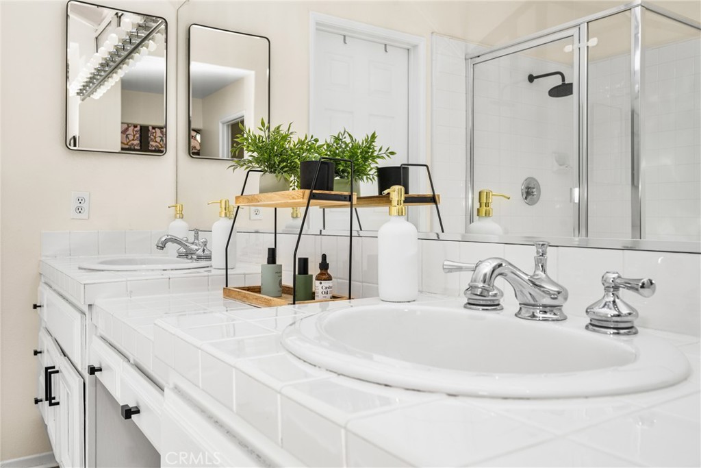 2d48951c B2aa 48e5 Bb1e 30b8daf0714e