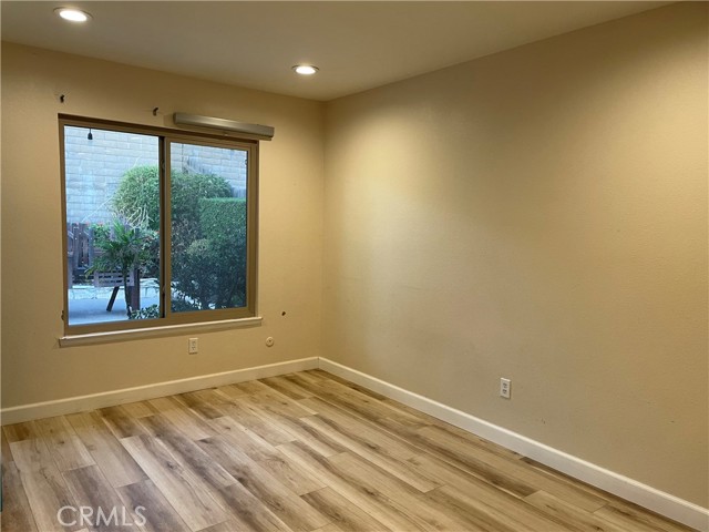 Detail Gallery Image 12 of 20 For 2059 Seaview Dr, Fullerton,  CA 92833 - 4 Beds | 2 Baths