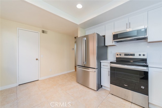 Detail Gallery Image 11 of 27 For 11 Gainesmill, Irvine,  CA 92620 - 3 Beds | 2/1 Baths