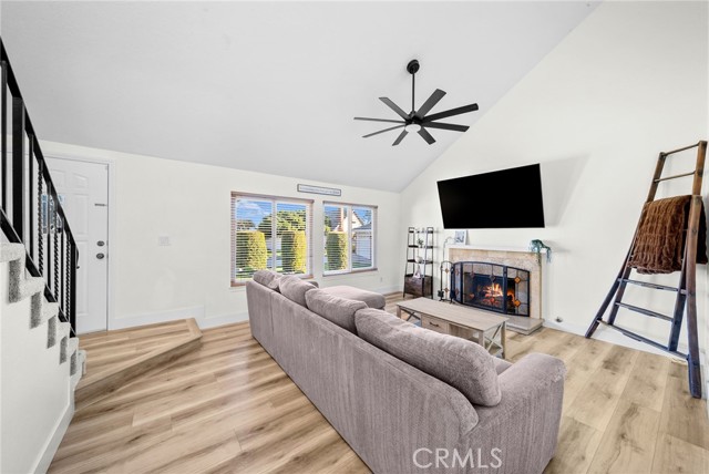 Detail Gallery Image 5 of 62 For 1325 Brenda Ct, Upland,  CA 91786 - 3 Beds | 2 Baths