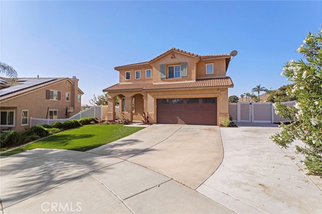 Detail Gallery Image 2 of 44 For 294 Kieswetter, Colton,  CA 92324 - 5 Beds | 2/1 Baths