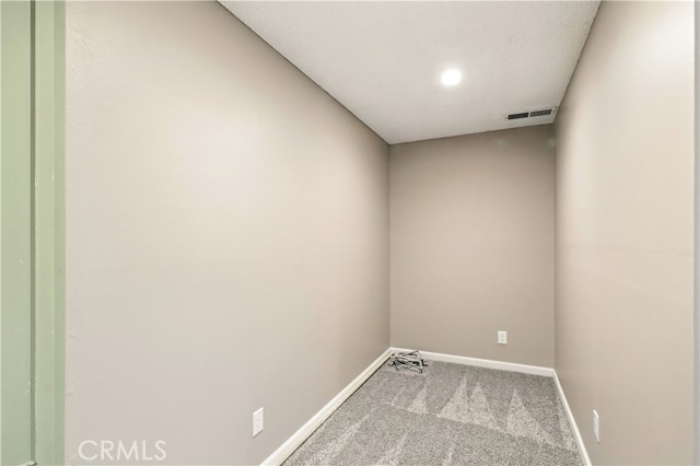 Detail Gallery Image 32 of 62 For 1011 Wyoming Dr, Merced,  CA 95340 - 5 Beds | 3 Baths