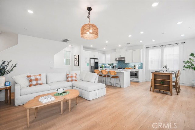 Detail Gallery Image 2 of 43 For 1291 Windmill Road, Rancho Mission Viejo,  CA 92694 - 4 Beds | 3/1 Baths