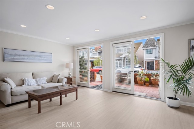 211 Sapphire Avenue #2, Newport Beach, CA, 92662 211 Sapphire Avenue #2, Newport Beach, CA, 92662