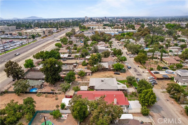 Detail Gallery Image 9 of 32 For 24581 Court St, San Bernardino,  CA 92410 - 3 Beds | 2 Baths