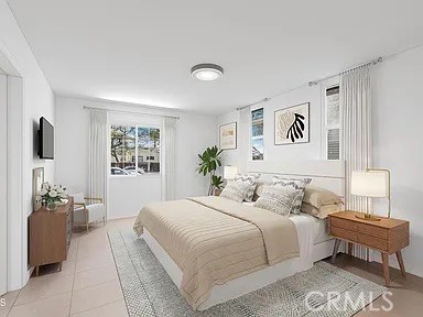 435 West 1st Street, 1 photo 7