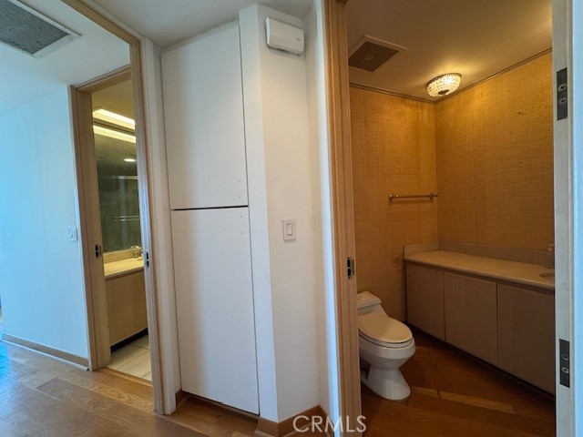 Detail Gallery Image 30 of 44 For 10490 Wilshire Bld #1602,  Los Angeles,  CA 90024 - 2 Beds | 3 Baths